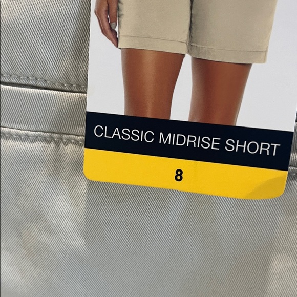 GAP Womens Classic Midrise Tan Shorts - Picture 3 of 9